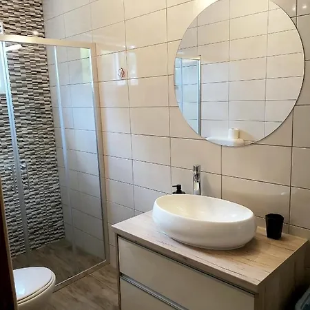 Viktorija 公寓 比比涅