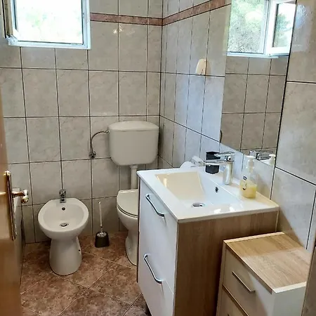 Viktorija *