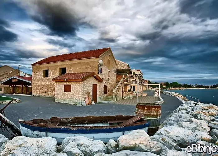 Viktorija דירה *