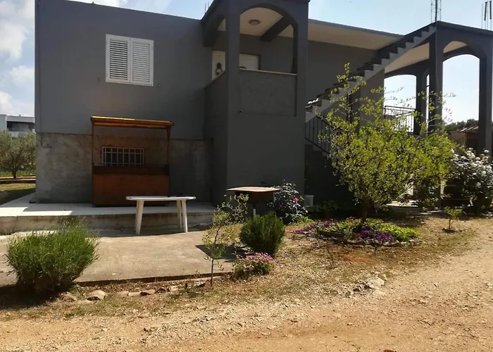 Viktorija ביבינייה